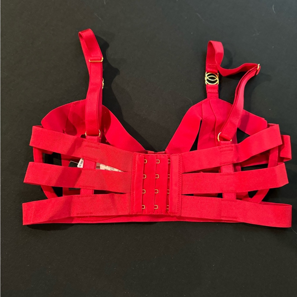Victoria’s Secret Luxe Seriously sexy Set Strappy Balconette bra & Cheeky Red - Picture 5 of 9